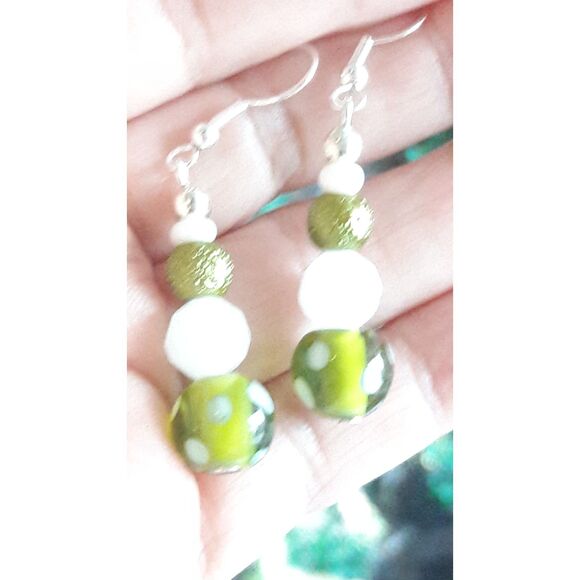 NEW Earrings Green white dot lampwork glass and milky glass are a spec 349#fs-a - Picture 4 of 5
